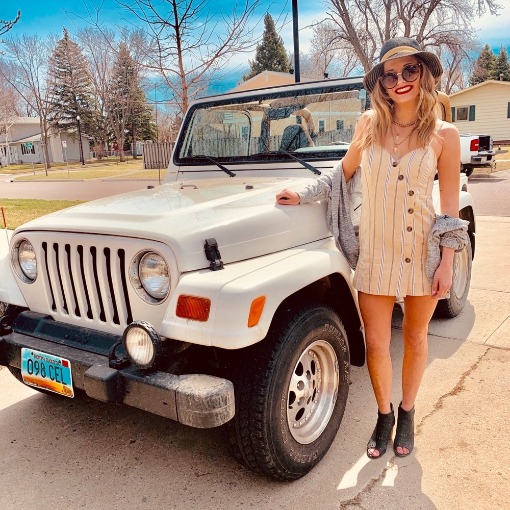 Meet your Posher, Ava